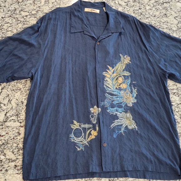 Various XXL Silk Tommy Bahama Shirts - Picture 6 of 8